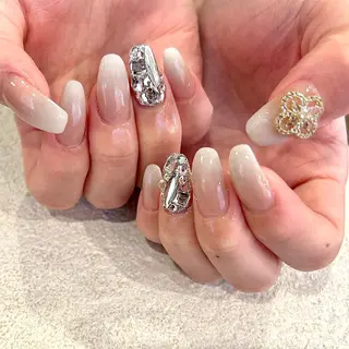 ネイル Cleo🧸伏見店 mikiのネイルデザイン