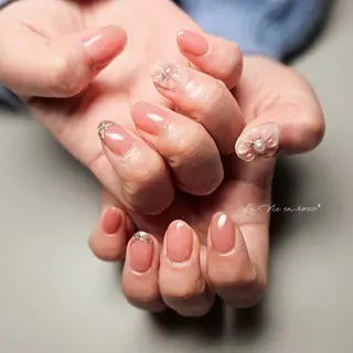 ネイル ラヴィアン ローズのネイルデザイン