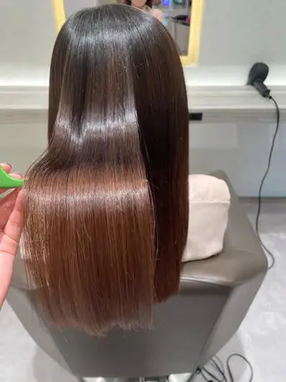 セミロング karin/インナー カラー/北名古屋市のヘアスタイル