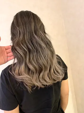 ロング Lit所属・Lit.豊橋 夏目のヘアスタイル