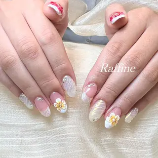 ネイル RAFFINE 月🦋🩵のネイルデザイン
