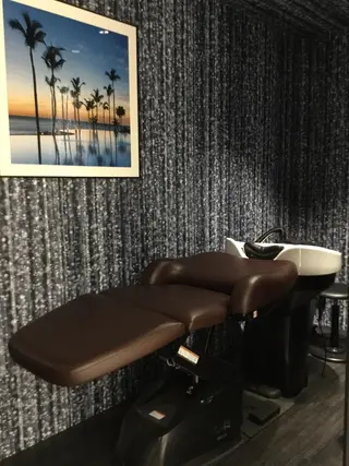 ショート ミディアム セミロング ロング メンズ 岡田 夏実のヘアスタイル