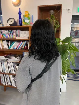 ロング 石川 実咲のヘアスタイル