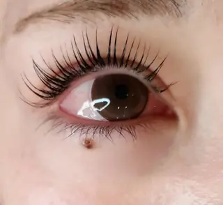 マツエク・マツパ aim所属・H Mizukiのマツエク・マツパデザイン