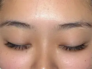 マツエク・マツパ Dealo京橋店所属・シノ🌿 / Dealo京橋店のマツエク・マツパデザイン