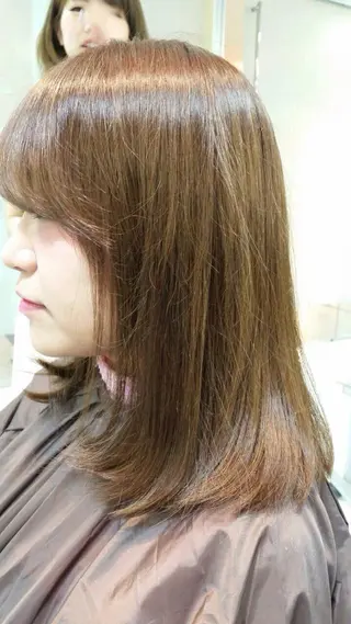 ミディアム カラー IVY joure Suzu.のヘアスタイル