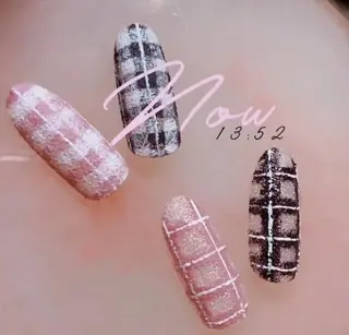 ネイル R nailのネイルデザイン