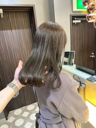 セミロング カラー ケアブリーチ/エフェ クトブリーチ/天神のヘアスタイル