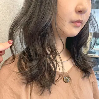 カラー 透明感/オリーブ/ グレージュ/YUKAのヘアスタイル