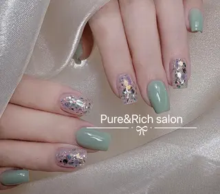 ネイル Pure&Rich Nailのネイルデザイン