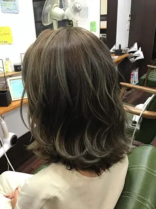 セミロング hairs Berry豊津所属・hairsBerry 豊津店のヘアスタイル