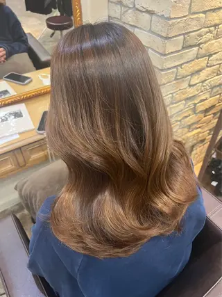 ミディアム カラー 小澤 一稀のヘアスタイル