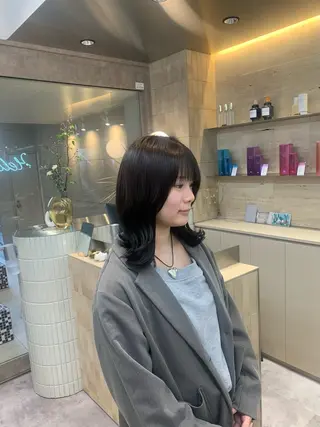 ミディアム Hello by Sea所属・レイヤー/艶髪/ボブ /くびれ/伊藤　勇司のヘアスタイル