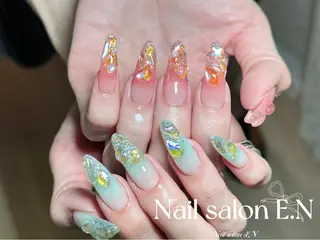 ネイル E.N🦋 長さ出し/持ち込みのネイルデザイン