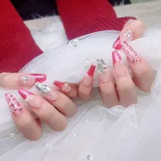 ミディアム artnailgallery所属・gallery Yumiのネイルデザイン