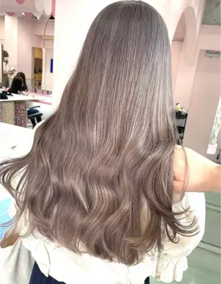 ロング モテ艶🪄ベージュ カラー🧸RUKAのヘアスタイル