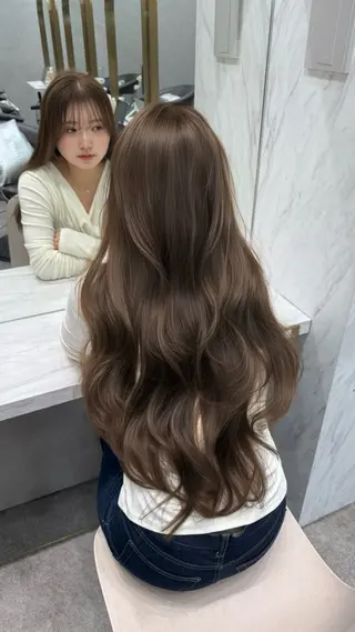 セミロング カラー ダブルカラー 韓国レイヤーKYONのヘアスタイル