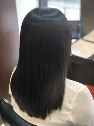 セミロング カラー 嶌田 沙紀のヘアスタイル