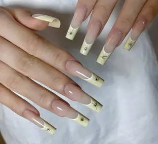 ネイル エリ🫧 nail池袋東口のネイルデザイン