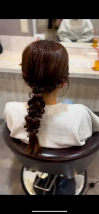 ロング カラー ヘアアレンジ 平瀬 胡桃のヘアスタイル