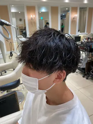 ショート パーマ メンズ メンズ特化型美容師 栗山勇人のヘアスタイル