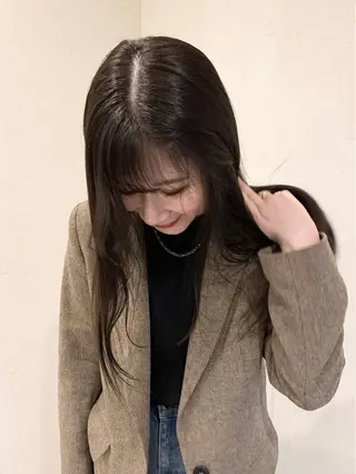 ロング カラー 落合希 Olivebeigeのヘアスタイル