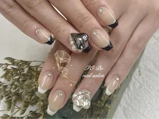 セミロング ネイル Nail Salon To Beのネイルデザイン