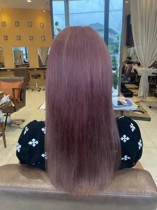 セミロング カラー HIKARI🐈‍⬛ レイヤー×デザインのヘアスタイル