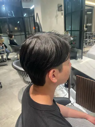 メンズ Toiro 新宿所属・新宿/新宿三丁目 yuinaのヘアスタイル