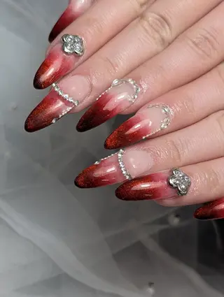 ネイル RUNWAY 　　の眉毛・アイブロウイメージ