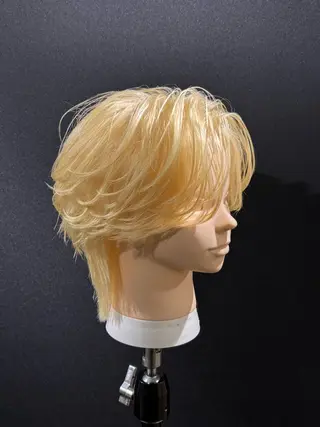 ミディアム カラー メンズ メンズ特化カットパー マカラー坂田柊のヘアスタイル