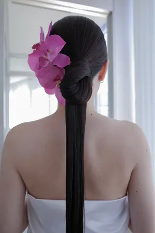 ロング ヘアアレンジ tukka soin KOBE所属・NAGI ヘアメイクのヘアスタイル