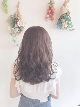 セミロング カラー 西 めぐみのヘアスタイル