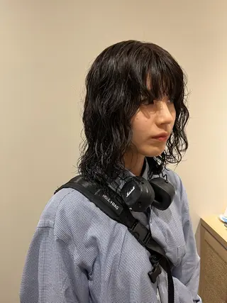 ミディアム パーマ AMNESIA三軒茶屋所属・おがわ ともひさのヘアスタイル