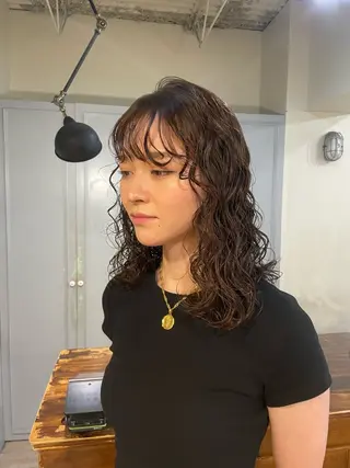 ミディアム パーマ 🤩噂のMr.髪ポジ ティブ®️yu🤩のヘアスタイル