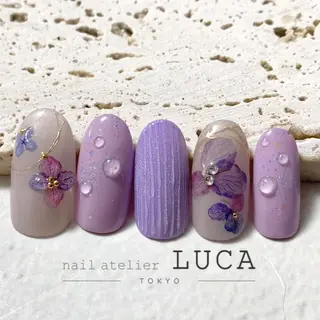 ネイル ネイルアトリエルカ スタッフのネイルデザイン
