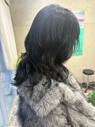 カラー KUBO HADUKIのヘアスタイル