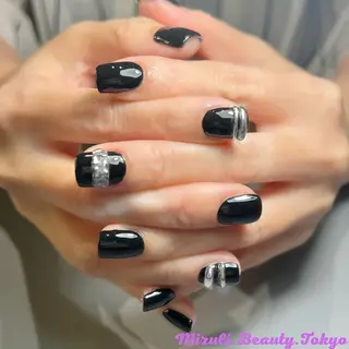 ネイル Mizuliネイル 眉毛メイクのサロンのネイルデザイン