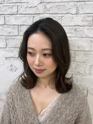 ミディアム 池袋艶カラー/メイク 🎀Rina🎀💚のヘアスタイル
