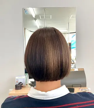 ショート 小澤 日菜のヘアスタイル