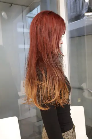 ロング カラー デザインカラーとハイ トーン/HIROKIのヘアスタイル