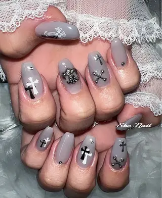 ネイル She   Nail所属・ISA_ BELLAのネイルデザイン