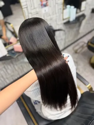 ロング arose久留米所属・山中 莉乃のヘアスタイル