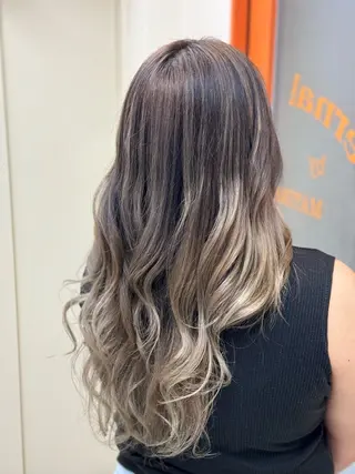 カラー Eternal by MATINA所属・安田 吉宏のヘアスタイル