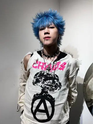 ショート カラー メンズ three所属・TOTA 唯一無二カラーのヘアスタイル