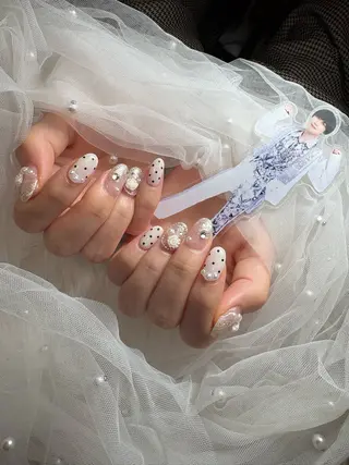 ネイル 黒須莉奈 IRYのネイルデザイン