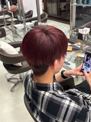 メンズ 中津/トレンドカラー /美馬本紅亜のヘアスタイル