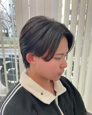 ショート メンズ THE DAY TOKYO men's cut 表参道/青山所属・メンズセンターパート 外人風ヘア/KOTAのヘアスタイル