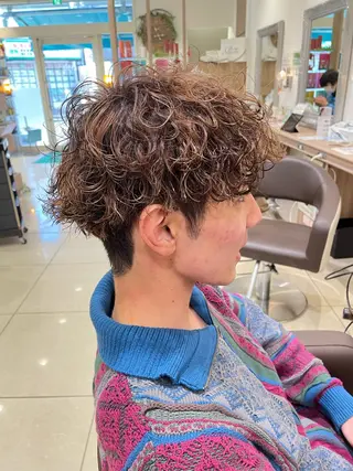 ショート 比嘉 龍佑のヘアスタイル