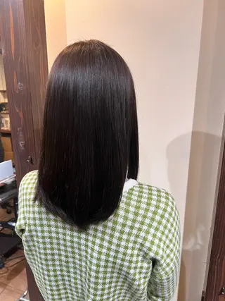 セミロング カラー Luster Friends所属・まゆ | 艶カラー | ストレートのヘアスタイル